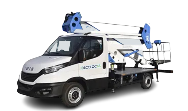Camion nacelle sur véhicule léger